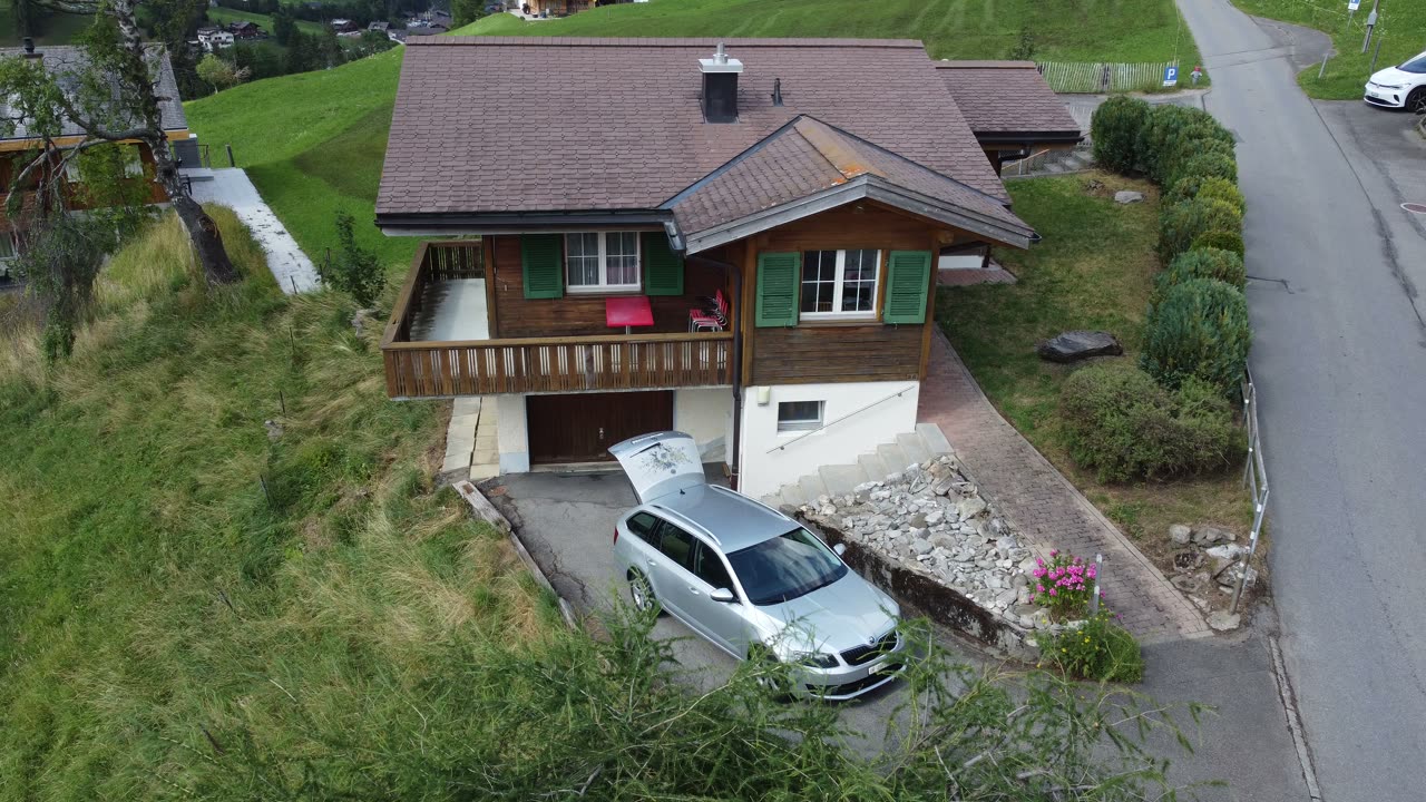 Vorschaubild: Drohnenvideo 9 von Chalet Sylvestre