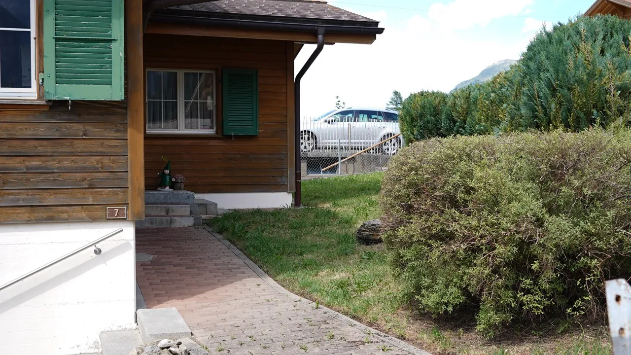 Fassade und Gebäudedetail von Chalet Sylvestre in Adelboden