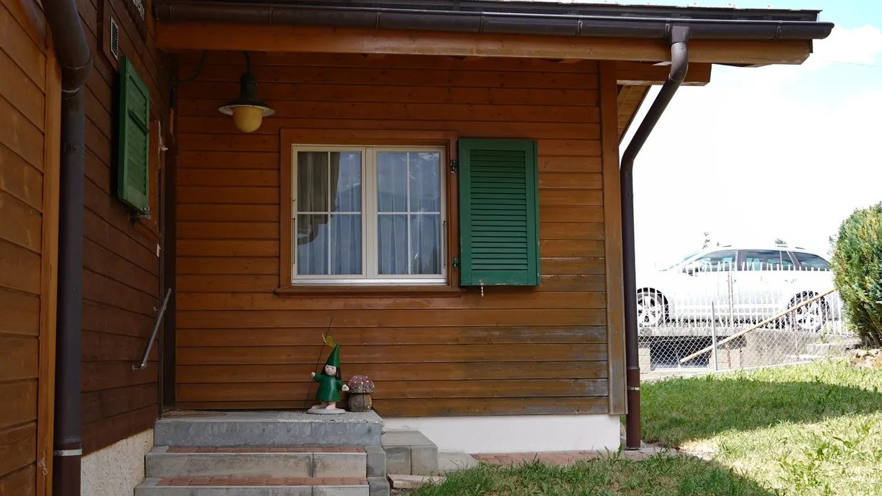 Fassade und Gebäudedetail von Chalet Sylvestre in Adelboden
